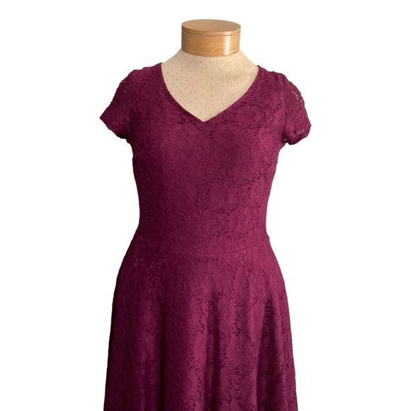 My Michelle Juniors Burgundy Lace Fit-and-Flare Dress Size 11 Open Back New - Picture 13 of 14